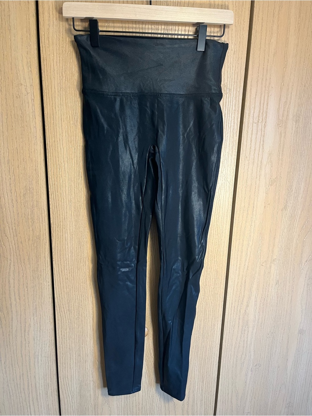 Spanx Black high sheen High-Waist Leggings Size Medium